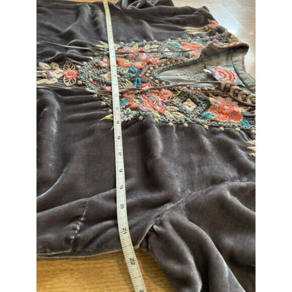 Johnny Was Gray Velvet Floral Embroidered Tunic Boho Mini Dress Size Large - Picture 8 of 8